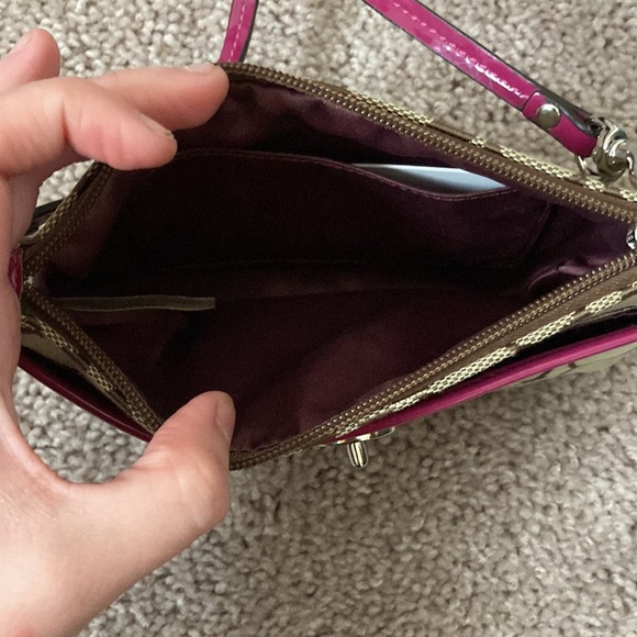 Coach Classic Pattern with Pink Accent Wristlet - Picture 5 of 8